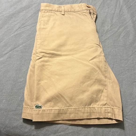 Lacoste size 30 men’s shorts khaki - Picture 5 of 6
